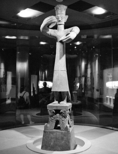 散文精选：千载蜀魂，精气长存。三星永耀，光焰万丈！