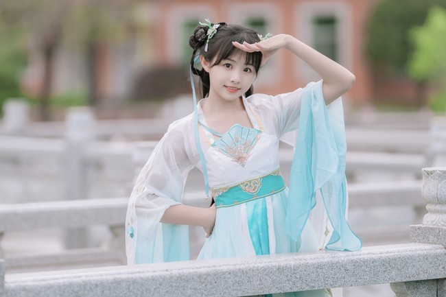 汉服小姐姐