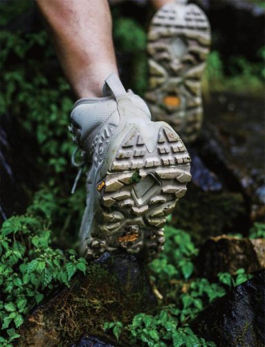 HOKA ONE ONE KAHA 2 GTX无惧旷野 如履平地